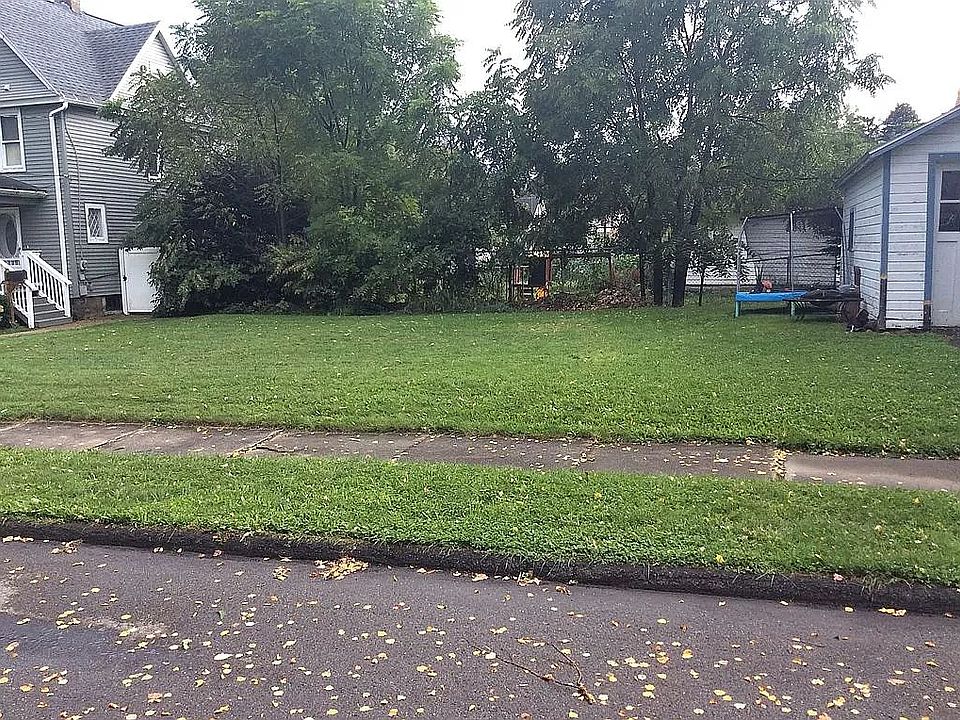 1st image of 551 W Washington Ave