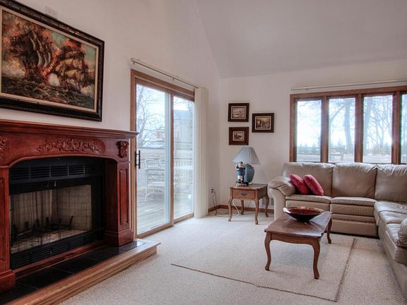 4th image of N7419 Mariner Hills Cir