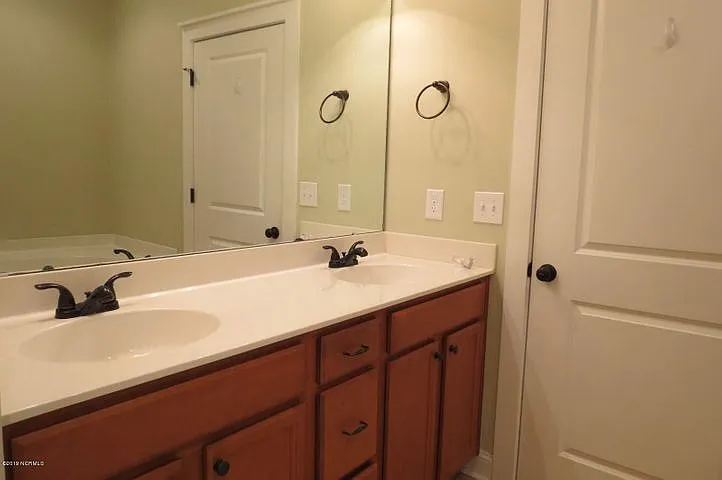1805 Fox Den Way #5 — Photo 11