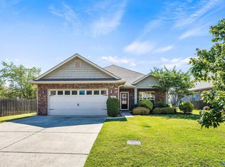 2961 Magnolia Park Dr SE, Owens Cross Roads, AL 35763