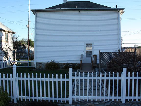 4th image of 1618 Dale Ave SE #A