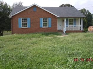 744 W Creek Dr, Clarksville, TN 37040