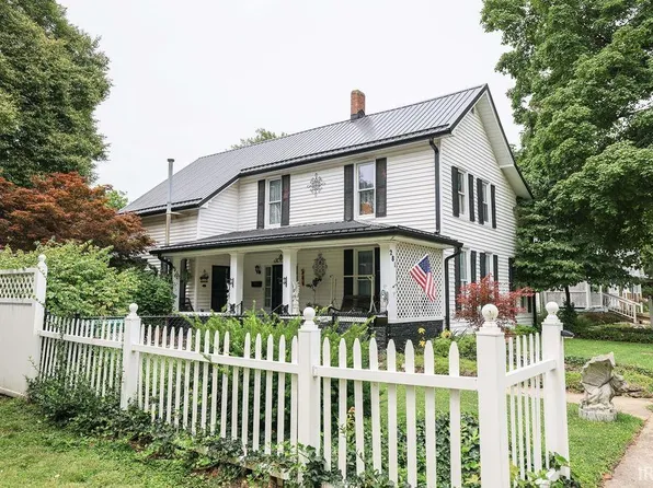 281 N Montgomery St, Spencer, IN 47460