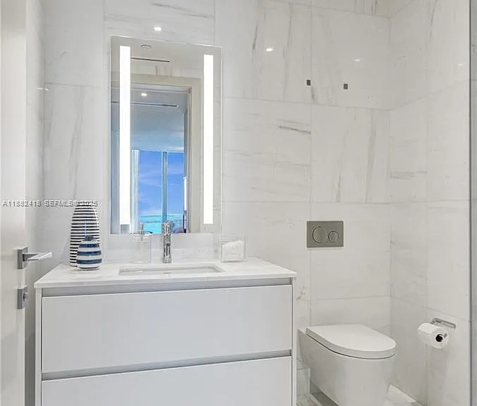 300 Biscayne Blvd #2305W — Photo 22