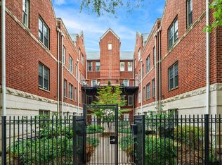 3957 N Hermitage Ave #1, Chicago, IL 60613
