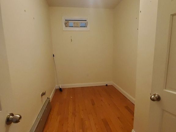 4th image of 644 Rogers Ave #2