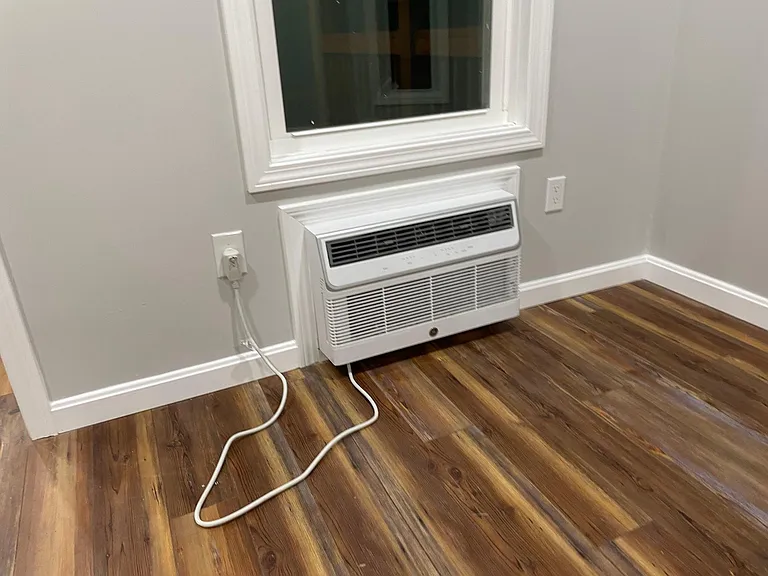 10 Mayhew St #1 — Photo 10