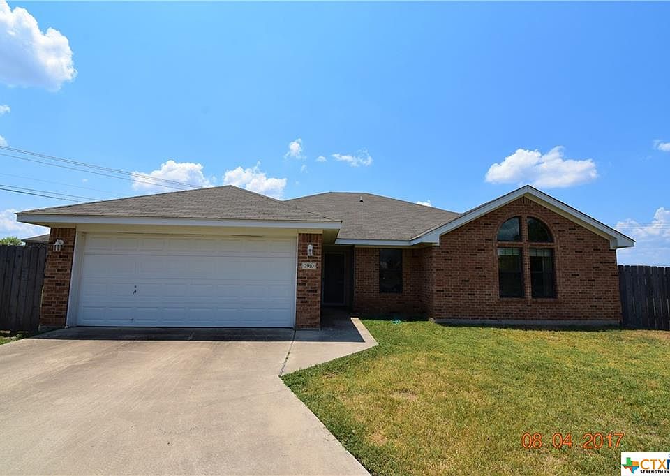1st image of 2910 Bluejay Dr