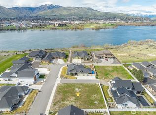345 Pugsley Pl NW, East Wenatchee, WA
