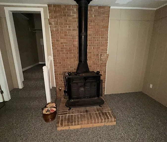 111 Tryon St #COPY — Photo 17