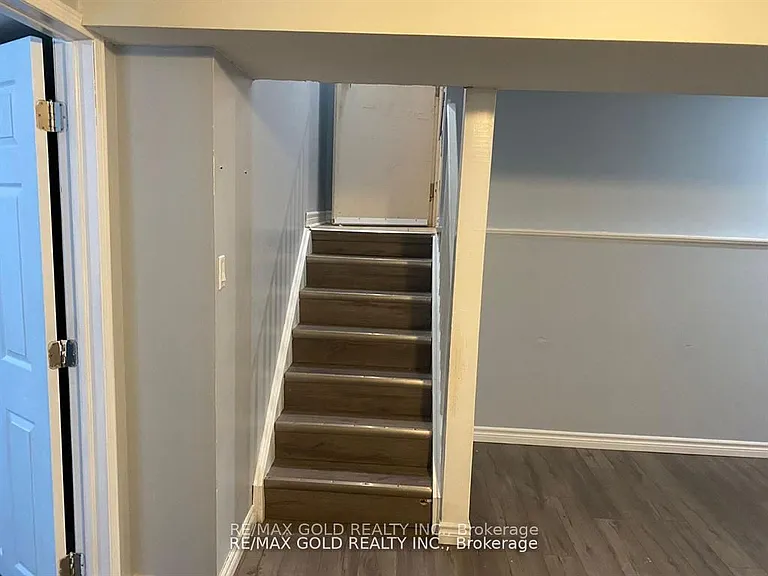 27 Middlecote Dr #BASEMENT — Photo 29
