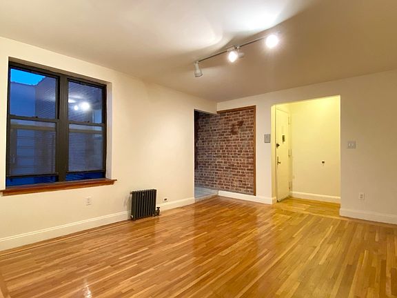 2nd image of 183 Pinehurst Ave #544