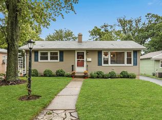143 Cecelia St, Grayslake, IL 60030