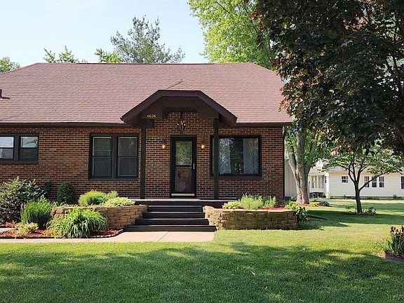 3rd image of 4626 Meadow Ln