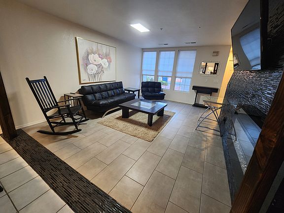 4th image of 1200 Glen Canyon Dr #32