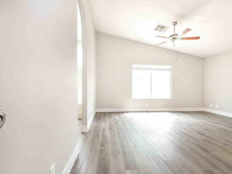 9412 Morehouse Pl — Photo 10
