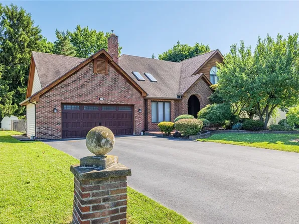 47 Northbridge Dr, Rochester, NY 14626