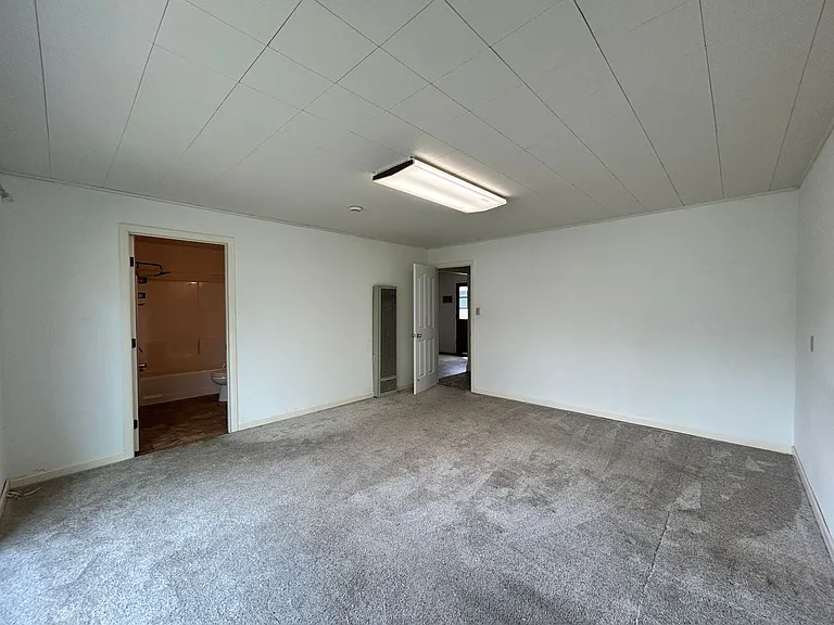 417 N 3rd St — Photo 27