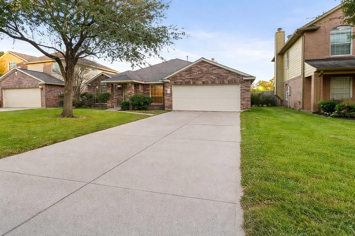 Building Photo - 3522 Brackenfern Rd