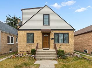 3704 N Pacific Ave, Chicago, IL