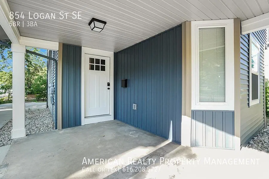 5 bed, 1900 sqft, $3,450 — Photo 3