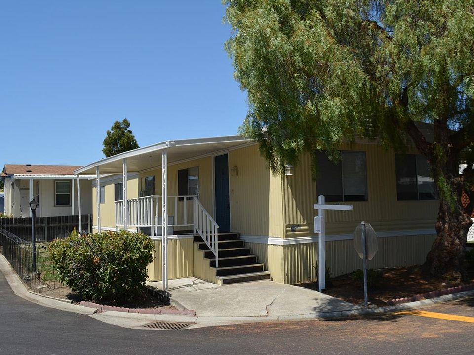1st image of 345 Eucalyptus Dr #345