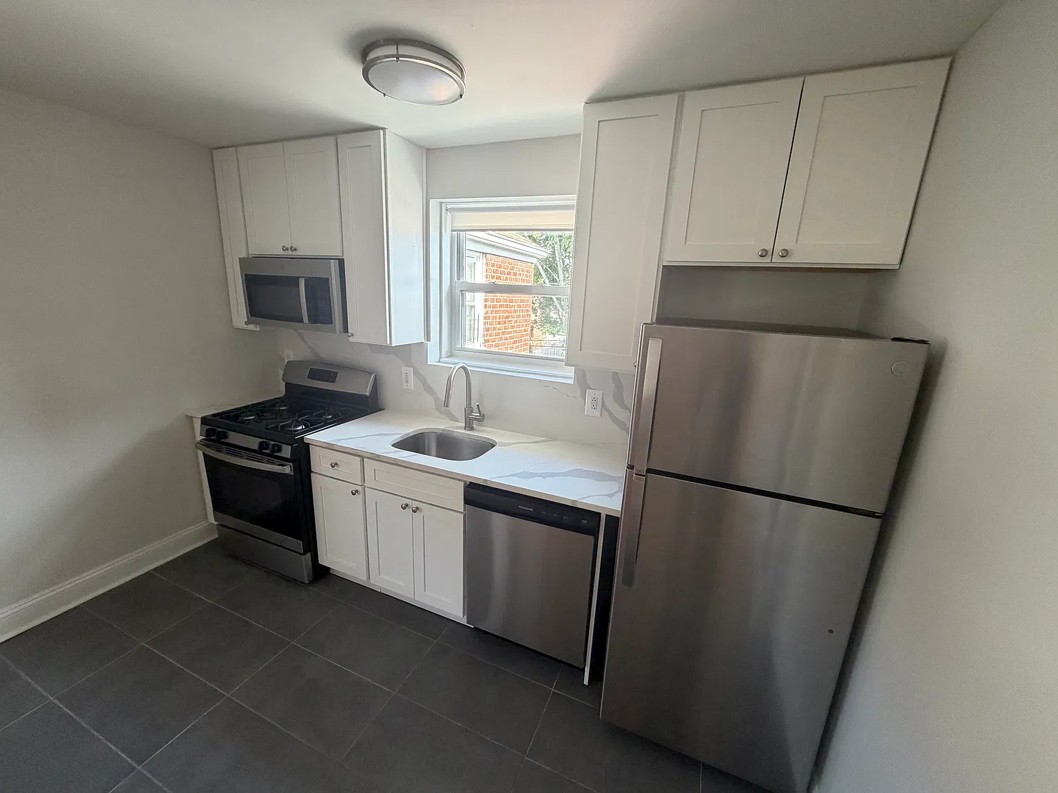 64th Ave, Oakland Gardens — Photo 4