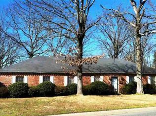 800 Kings Mountain Dr, Little Rock, AR 72211