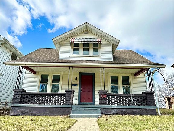 2nd image of 39 N Quentin Ave