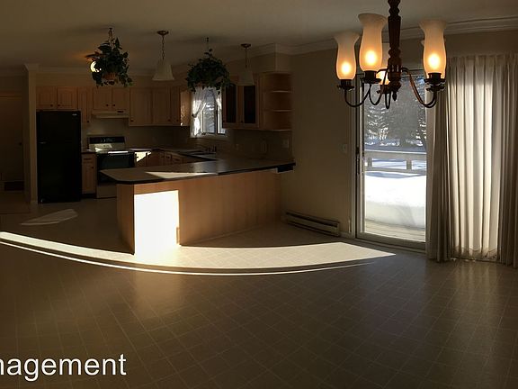 5th image of 110 Bogart Dr