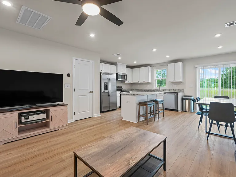 338 Myrtle Meadows Dr — Photo 11