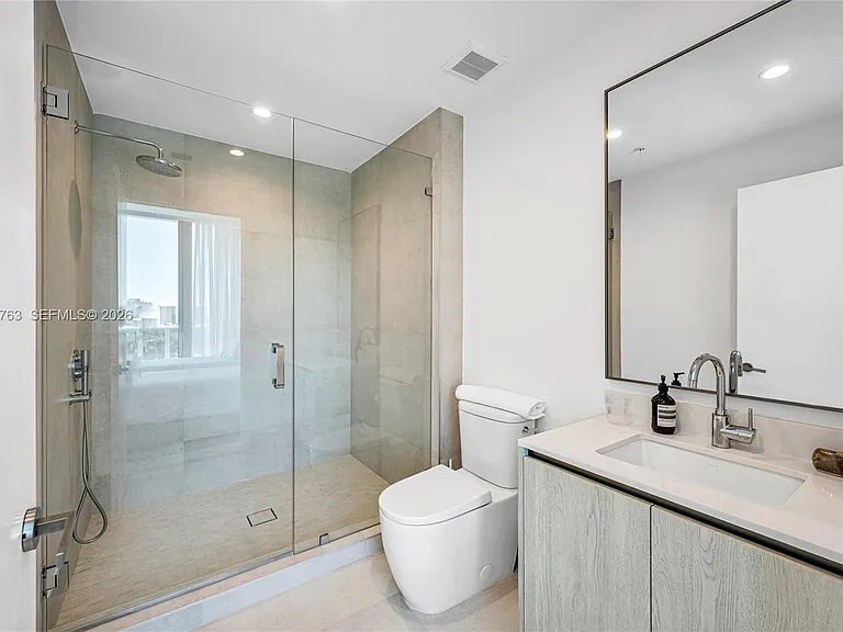 9201 E Bay Harbor Dr #Penthouse 809 — Photo 10