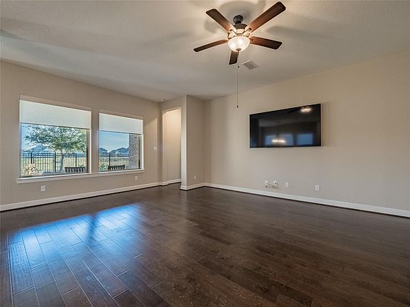 5th image of 10207 Napier Dr