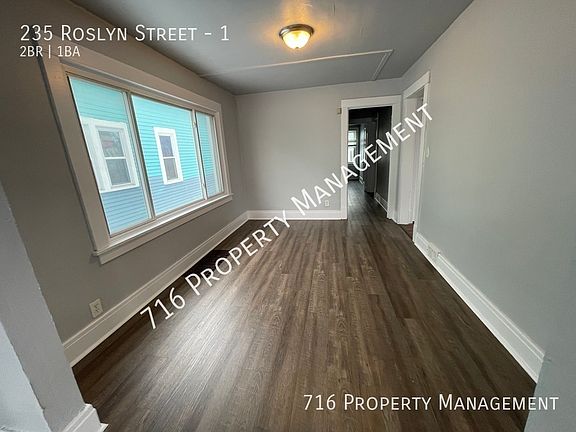 5th image of 235 Roslyn St #1