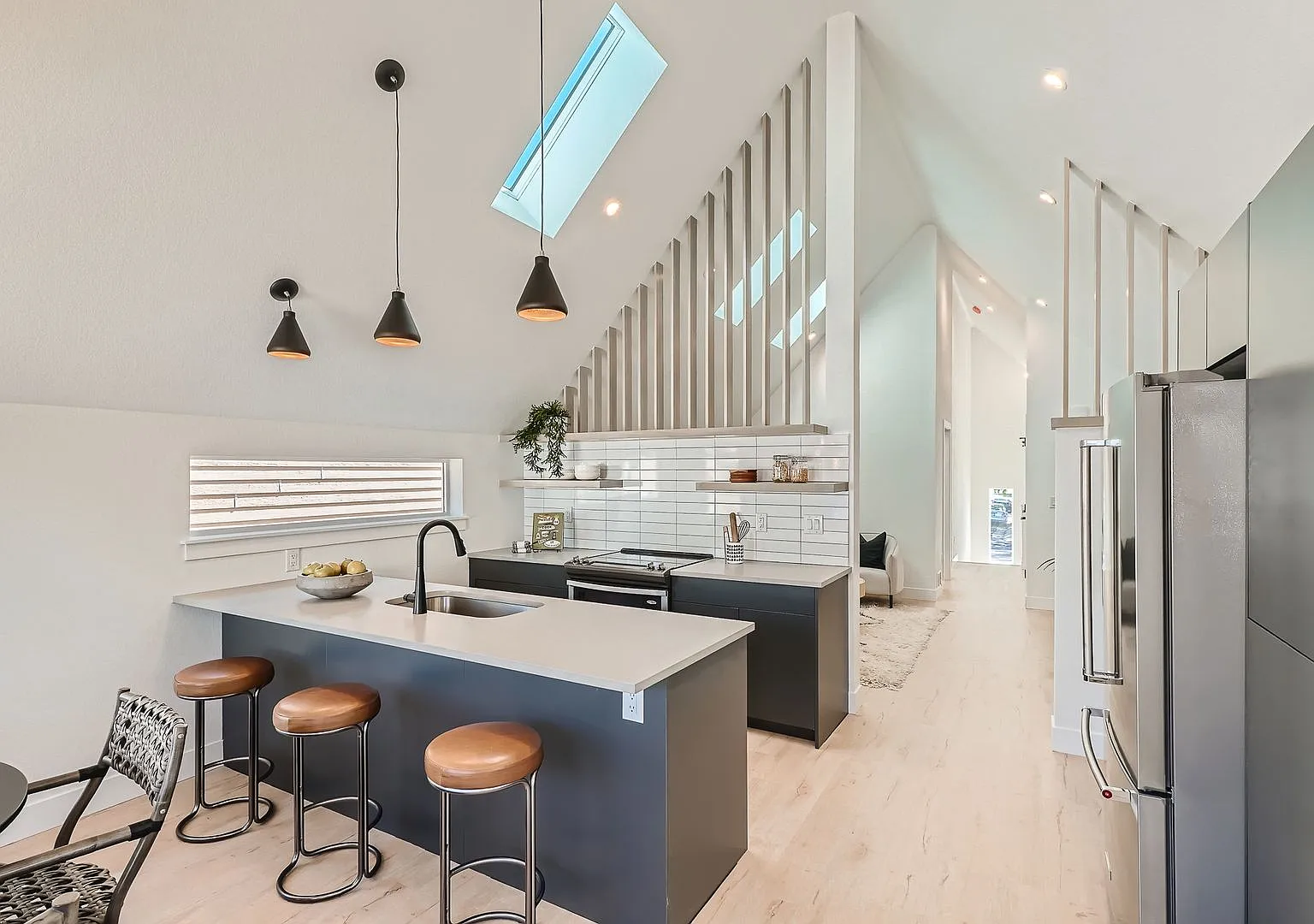 Scandinavian Style Home For Rent! | One Month Free! Low Deposit — Photo 4