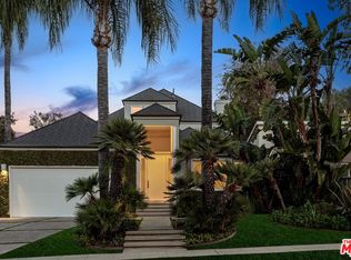 4216 Woodcliff Rd, Sherman Oaks, CA 91403