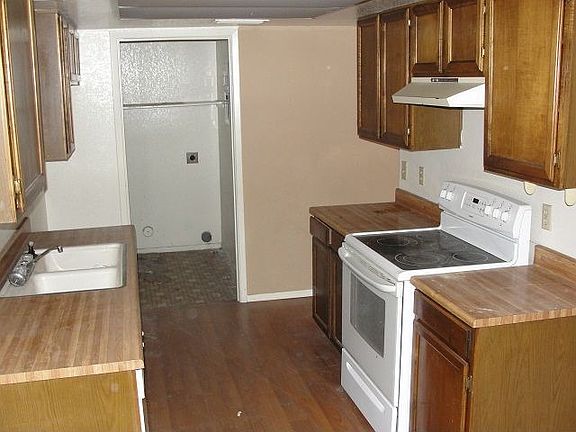 5th image of 629 N Mesa Dr APT 21