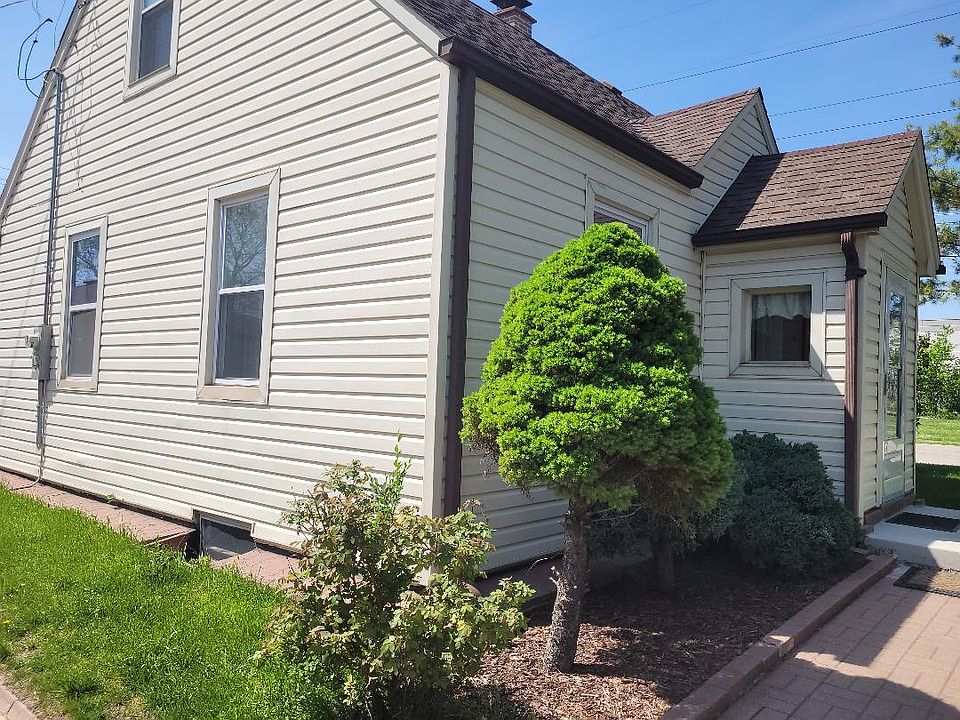 1st image of 7502 Laramie Ave