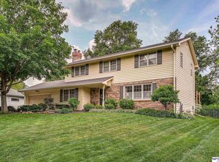 734 S 127th St, Omaha, NE 68154