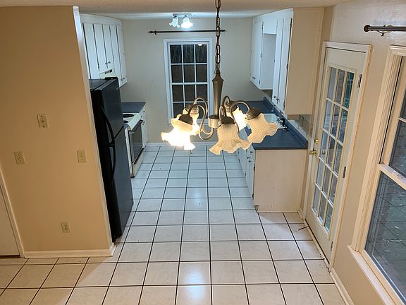 3rd image of 21 Hi Jinx Dr