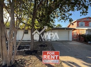 319 Surrels Ave, San Antonio, TX 78228