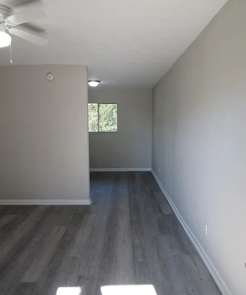784 Terminal Ct #8 — Photo 3