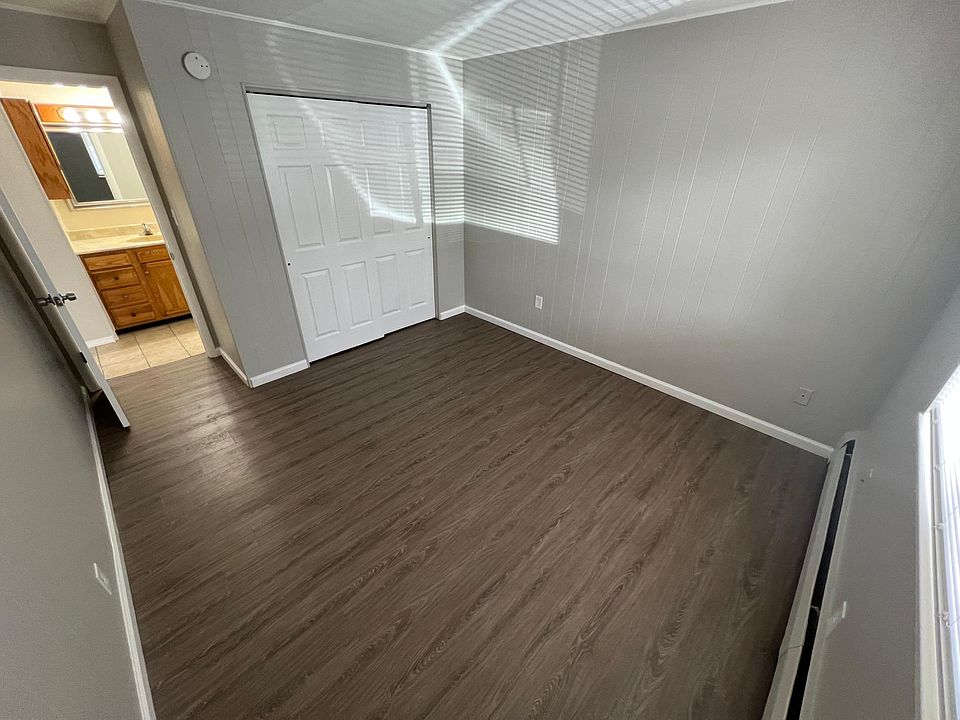 2nd image of 4018 S Madison Rd #1