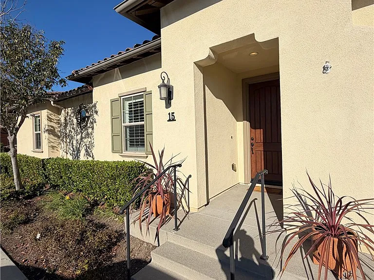 15 Galan St — Photo 2
