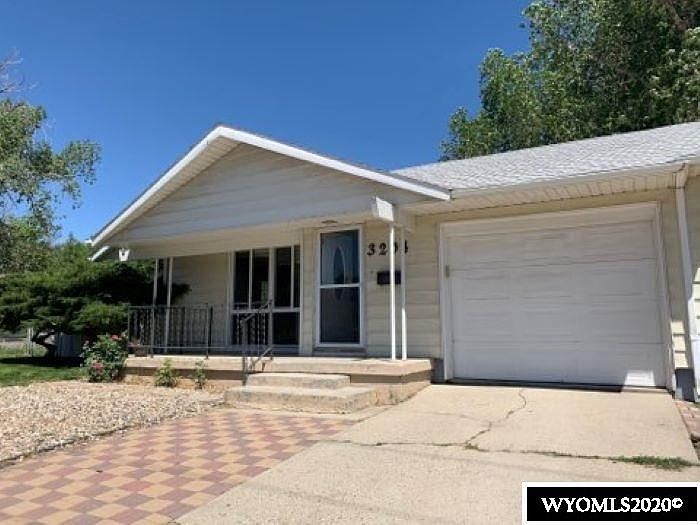 3204 E 2nd St, Casper, WY 82609 Zillow