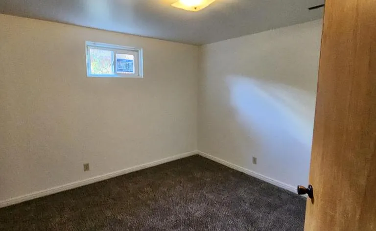 367 Overland Rd — Photo 14