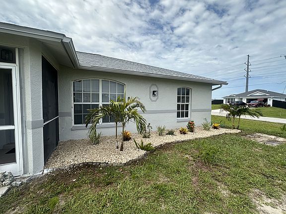 3rd image of 2312 NW 5th St