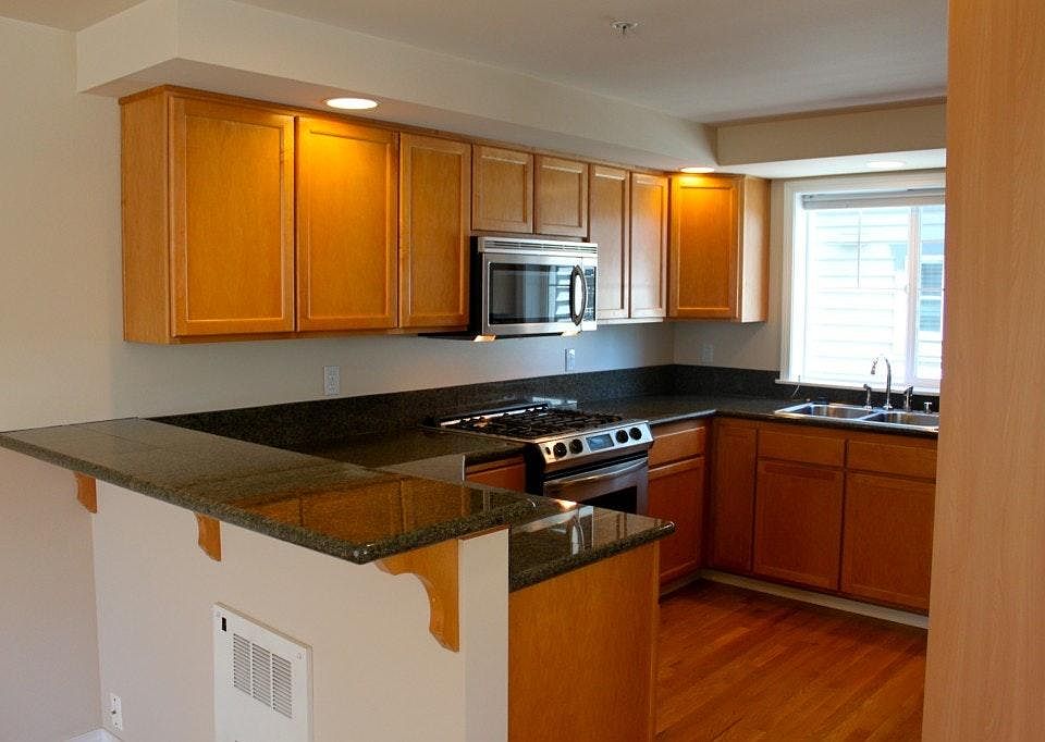 Kitchen stainless steel appliances, gas range/oven