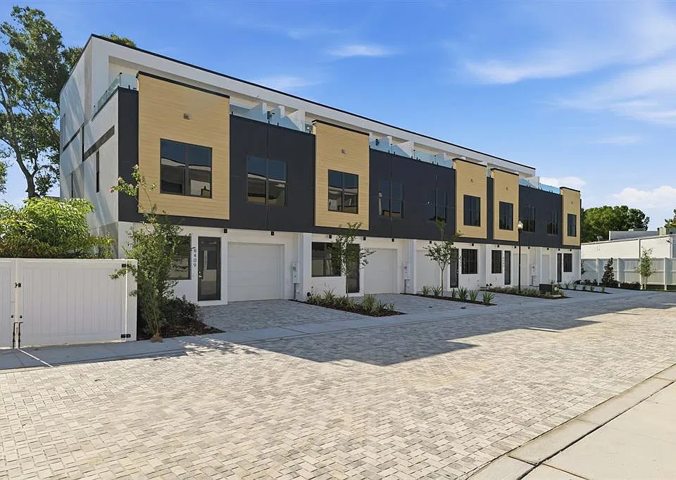 8403 Modano Pl