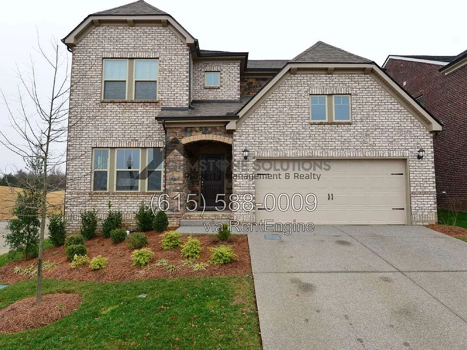 1028 Fenner Ln